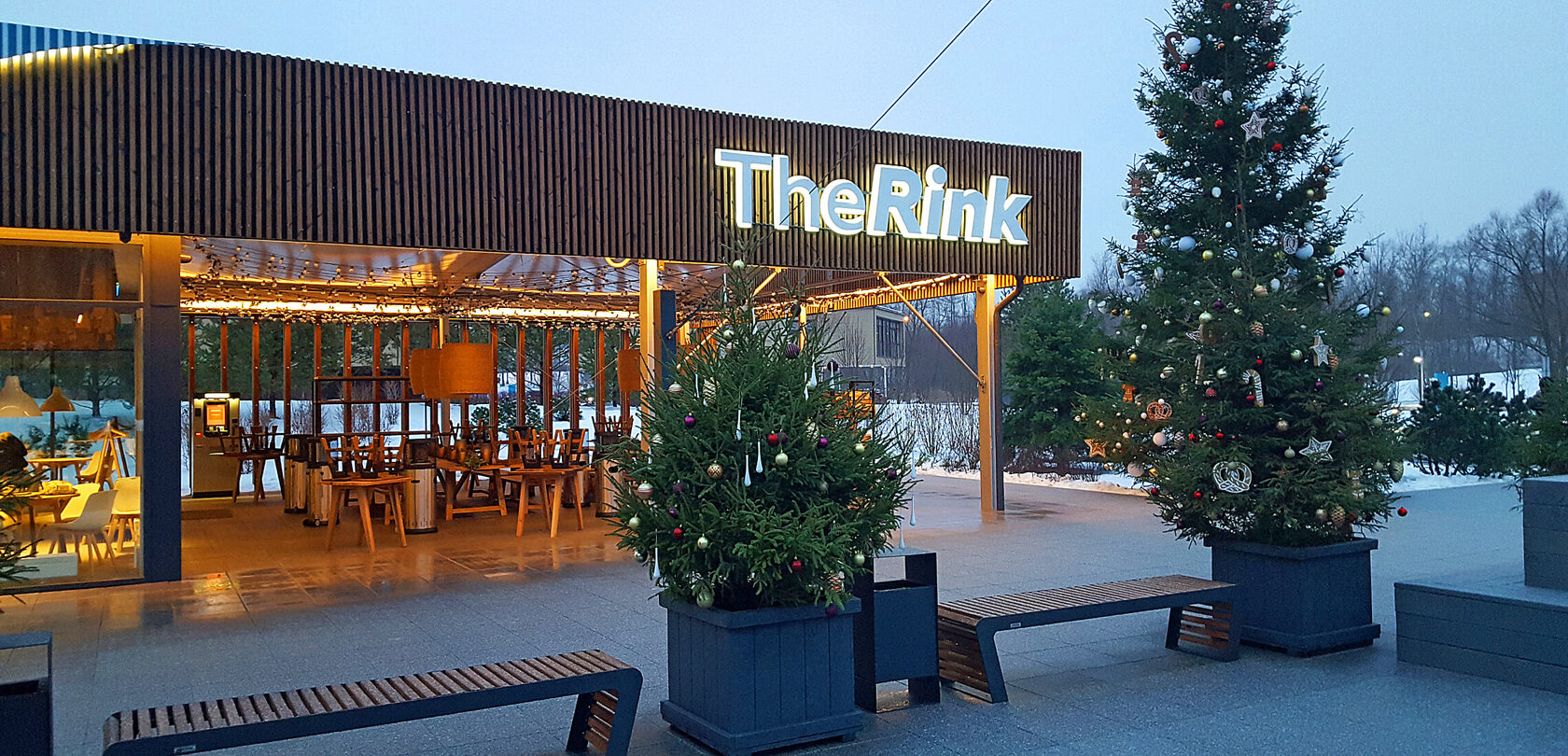 Брендирование бортов катка The Rink